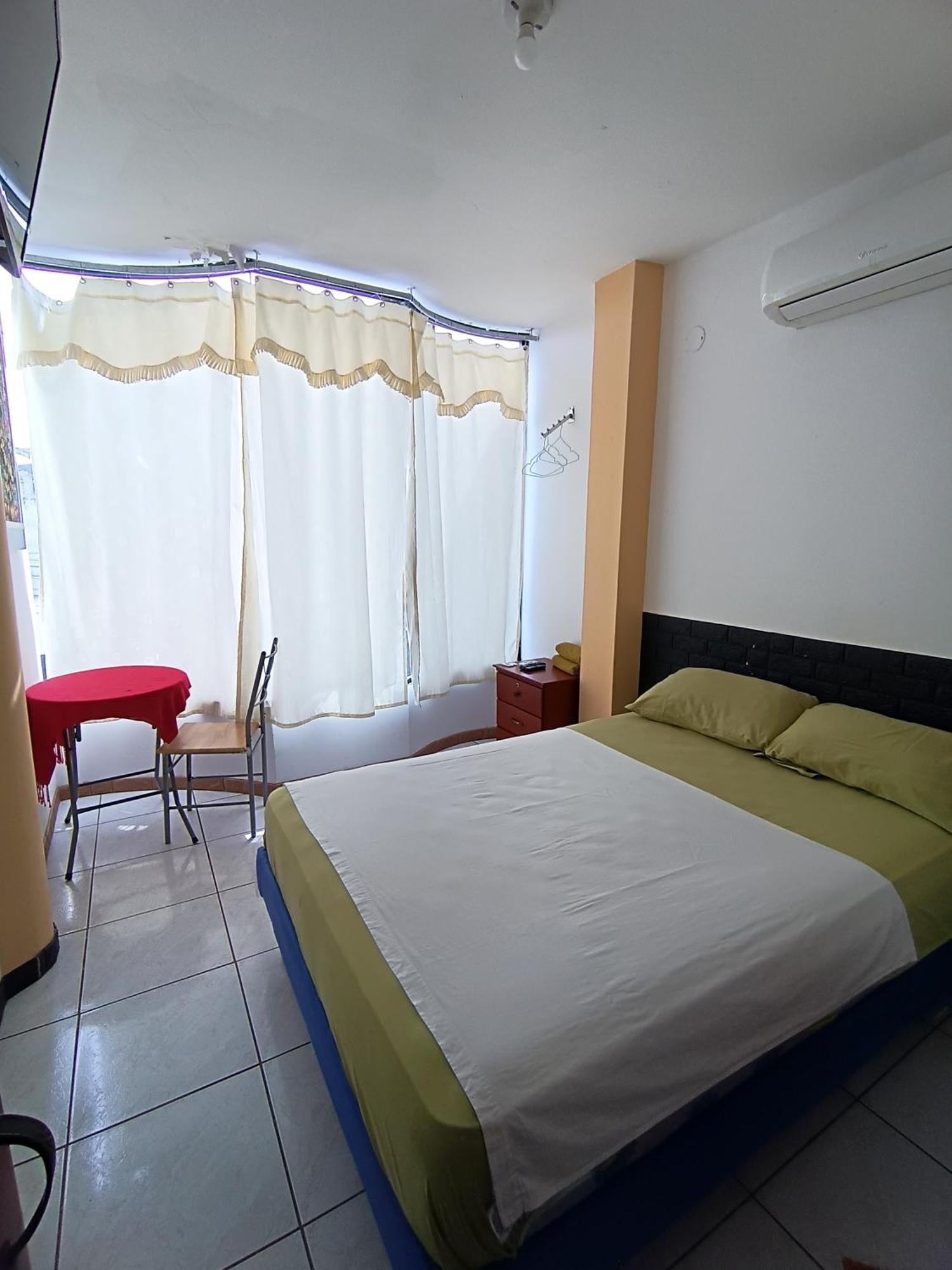 Hostal Venecia -Tu Casa En Manta. Rom bilde