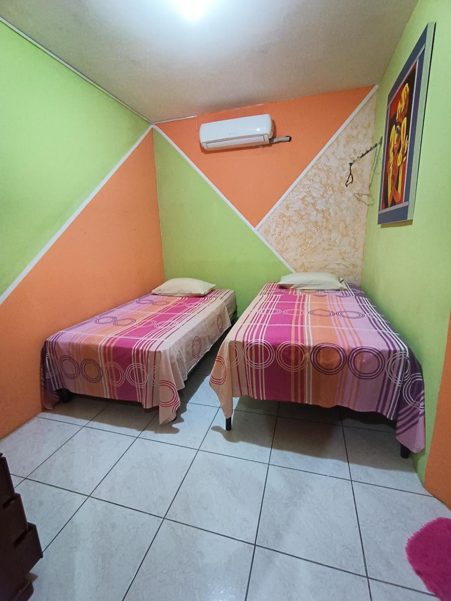 Hostal Venecia -Tu Casa En Manta. Rom bilde